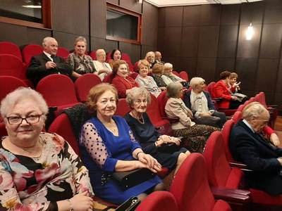 Słuchacze AWD na widowni w Teatrze Wielkim