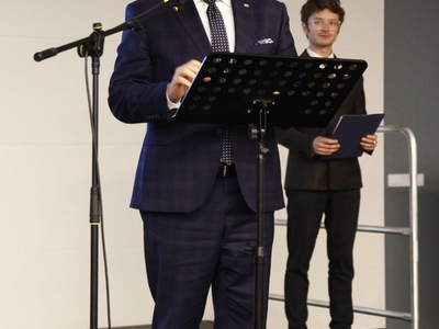 Wicemarszałek województwa łódzkiego Piotr Adamczyk przemawia