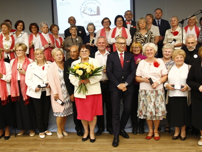 Zdjęcie grupowe słuchaczy AWD