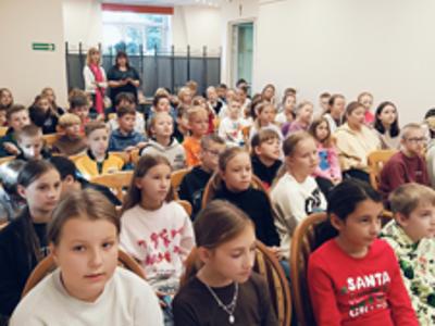 Uczestnicy spotkania z Pawłem Wakułą