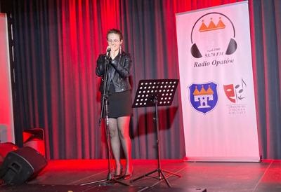 Zuzanna Wiśniewska podczas koncertu w ostrowieckiej Primo