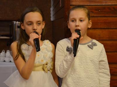 Julia Sapała i Paulina Andzel 50 - lecie par małżeńskich, Złote Gody, uroczystość w OOK