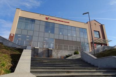 Budynek z zewnątrz 2