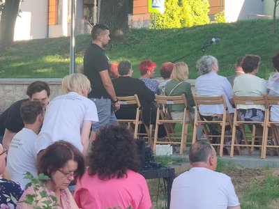 Urodziny Witolda Gombrowicza na Skwerze jego imienia w Opatowie