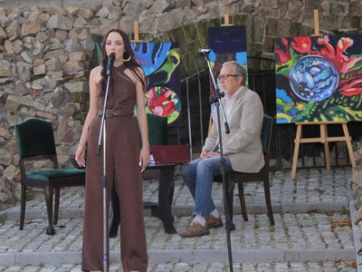 Urodziny Witolda Gombrowicza na Skwerze jego imienia w Opatowie