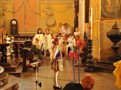Obraz Matki Boskiej Częstochowskiej na Bramie Warszawskiej w Opatowie