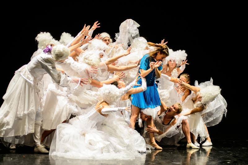 Nagroda od władz miasta Opatowa dla Opatowskiego Teatru Muzycznego – wyjazd do Kieleckiego Teatru Tańca na spektakl „Alicja w krainie czarów” 