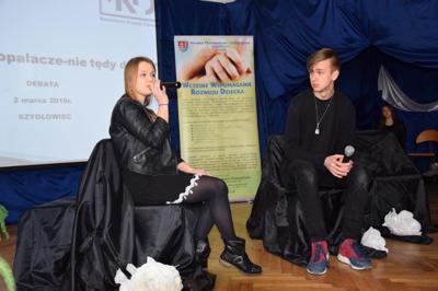 „Narkotyki, dopalacze - nie tędy droga!” Powiatowa Młodzieżowa Debata w Szydłowcu - zdjęcie 8