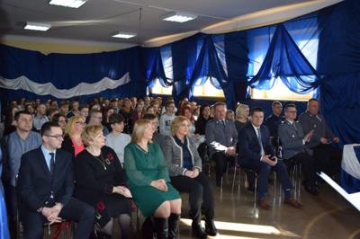 „Narkotyki, dopalacze - nie tędy droga!” Powiatowa Młodzieżowa Debata w Szydłowcu - zdjęcie 14
