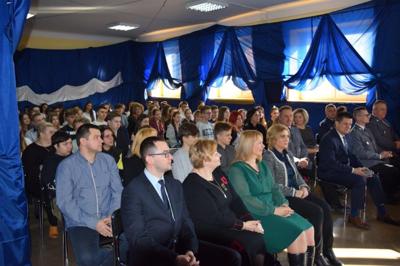 „Narkotyki, dopalacze - nie tędy droga!” Powiatowa Młodzieżowa Debata w Szydłowcu - zdjęcie 16
