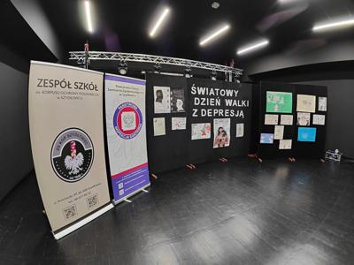 Scena, rollup-y Światowy Dzień Walki z Depresją
