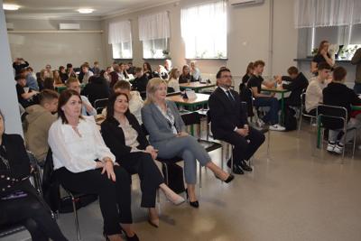 III Powiatowy Konkurs Pierwszej Pomocy połączony z Warsztatami i Konferencją Psychologiczną - zdjęcie 3