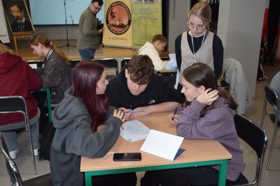 III Powiatowy Konkurs Pierwszej Pomocy połączony z Warsztatami i Konferencją Psychologiczną - zdjęcie 36