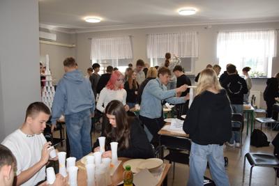 III Powiatowy Konkurs Pierwszej Pomocy połączony z Warsztatami i Konferencją Psychologiczną - zdjęcie 75