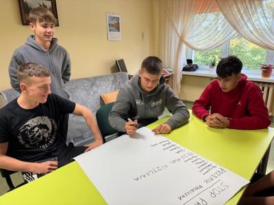 Zajęcia profilaktyczne na temat przemocy rówieśniczej - zdjęcie 4