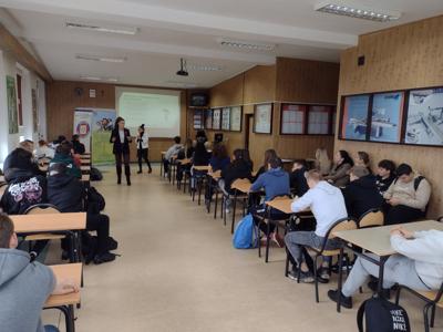 Spotkanie z okazji zbliżającego się #ŚwiatowegoDniaAIDS, przypadającego na dzień 1 grudnia - zdjęcie 8