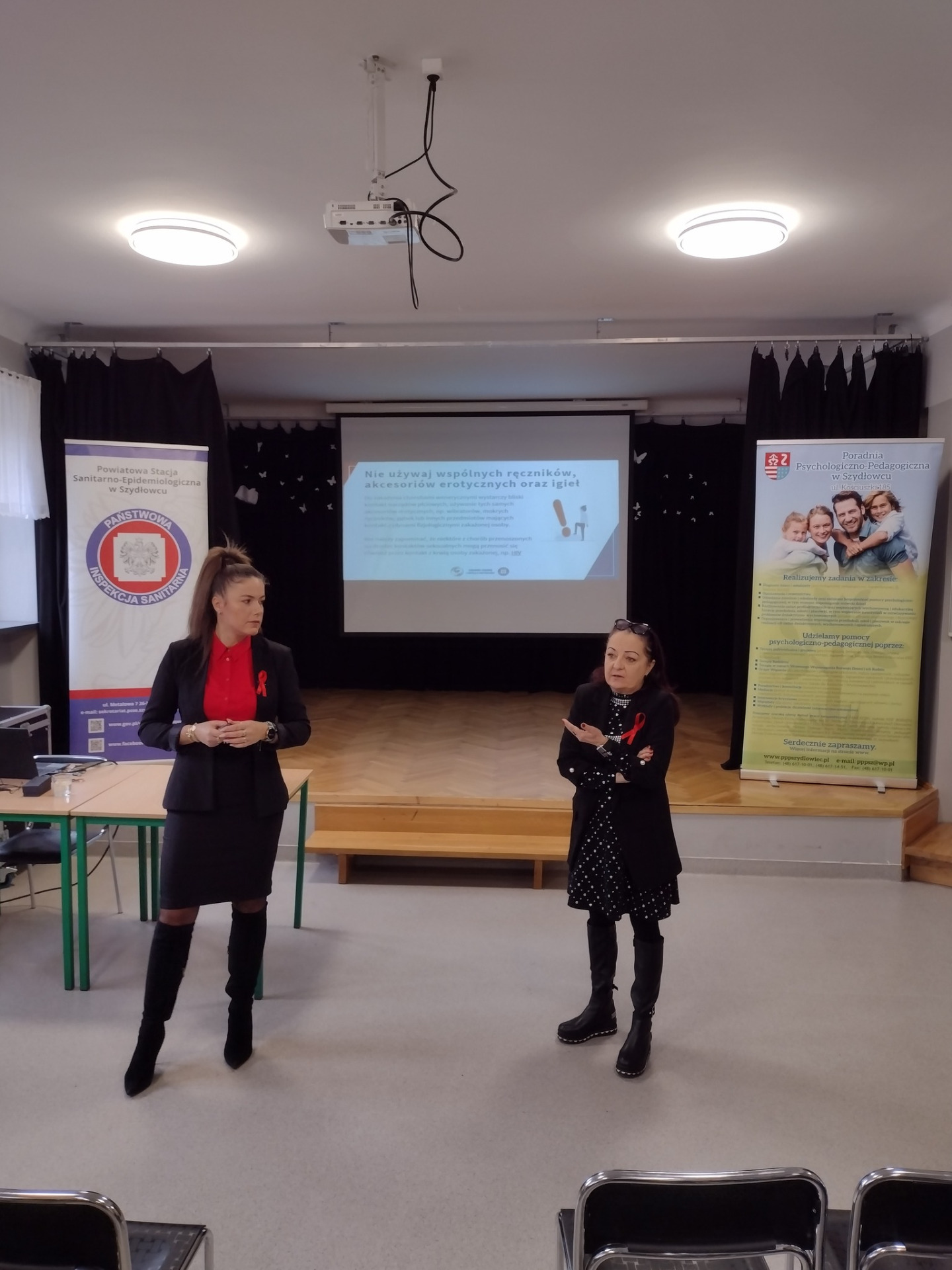 1 grudnia - spotkanie z okazji Światowego Dnia AIDS - zdjęcie 1Dnia AIDS - zdjęcie 