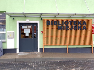 Na zdjęciu znajduje się budynek biblioteki.