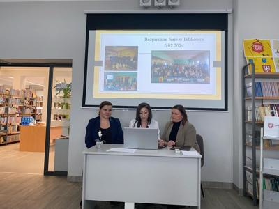 Na zdjęciu Pracownicy Biblioteki Publicznej w Kiszkowie