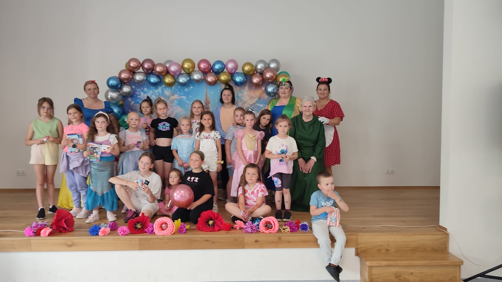 zdjęcie grupowe wszystkich uczestników