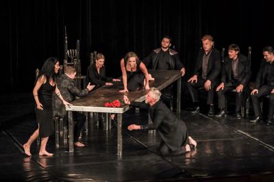 "Hamlet. Komentarz". Spektakl w wykonaniu Teatru Pieśń Kozła