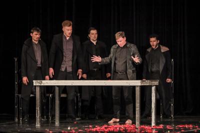 "Hamlet. Komentarz". Spektakl w wykonaniu Teatru Pieśń Kozła