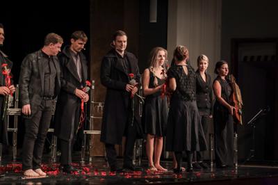 "Hamlet. Komentarz". Spektakl w wykonaniu Teatru Pieśń Kozła