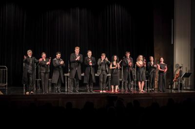 "Hamlet. Komentarz". Spektakl w wykonaniu Teatru Pieśń Kozła