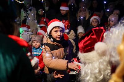 Mikołajki Małych Odkrywców Sztuki w Ogrodzie Domu Kultury "Strzecha"