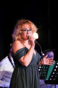 Koncert Zimowy zespołu Grupa Bez Nazwy na sali widowiskowej Domu Kultury "Strzecha"