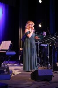 Koncert Zimowy zespołu Grupa Bez Nazwy na sali widowiskowej Domu Kultury "Strzecha"