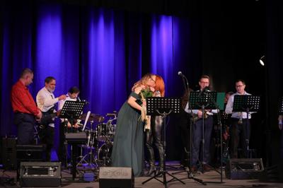 Koncert Zimowy zespołu Grupa Bez Nazwy na sali widowiskowej Domu Kultury "Strzecha"