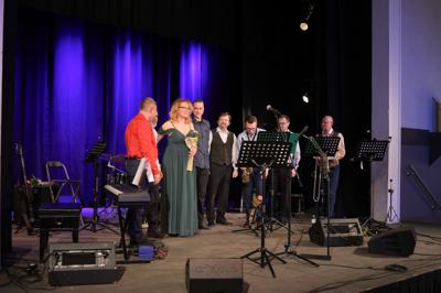 Koncert Zimowy zespołu Grupa Bez Nazwy na sali widowiskowej Domu Kultury "Strzecha"