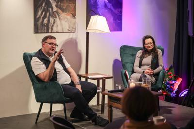 Spotkanie z cyklu W PUNKT z Jakubem Rusinem-Anderskim w saloniku artystycznym RCK RDK