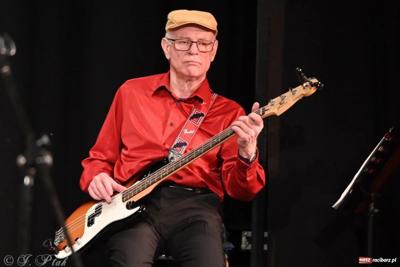 Koncert Zespołu 60 PLUS w Domu Kultury "Strzecha"