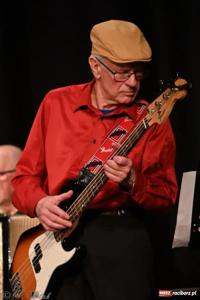 Koncert Zespołu 60 PLUS w Domu Kultury "Strzecha"