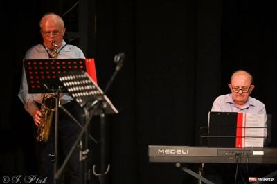 Koncert Zespołu 60 PLUS w Domu Kultury "Strzecha"