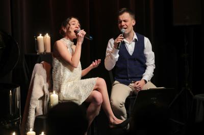 W cyklu ,,Scena Kameralnie'' koncert Magdaleny i Kamila Klimów z towarzyszeniem Łukasza Fulneczka na fortepianie.
