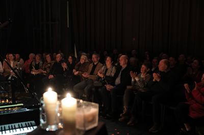 W cyklu ,,Scena Kameralnie'' koncert Magdaleny i Kamila Klimów z towarzyszeniem Łukasza Fulneczka na fortepianie.