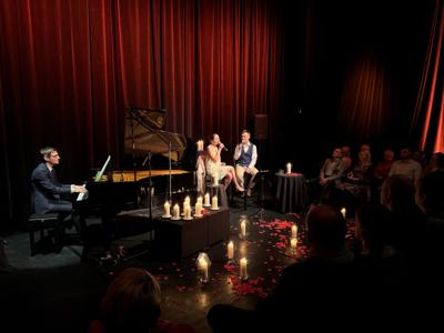W cyklu ,,Scena Kameralnie'' koncert Magdaleny i Kamila Klimów z towarzyszeniem Łukasza Fulneczka na fortepianie.