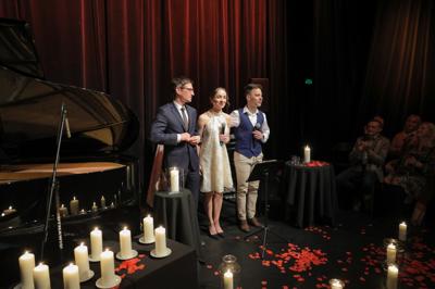 W cyklu ,,Scena Kameralnie'' koncert Magdaleny i Kamila Klimów z towarzyszeniem Łukasza Fulneczka na fortepianie.
