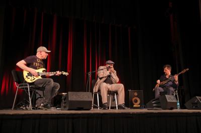 Keith Dunn, Grzegorz Kapołka, Łukasz Gorczyca. Koncert z cyklu "Bluesowe spotkania z RCK".