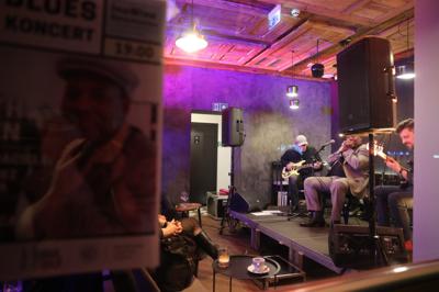 Keith Dunn, Grzegorz Kapołka, Łukasz Gorczyca. Koncert z cyklu "Bluesowe spotkania z RCK".