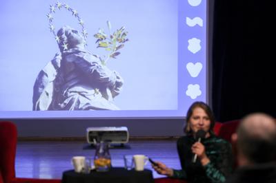 Spotkanie z cyklu W PUNKT z miejską konserwator zabytków Marią Olejarnik