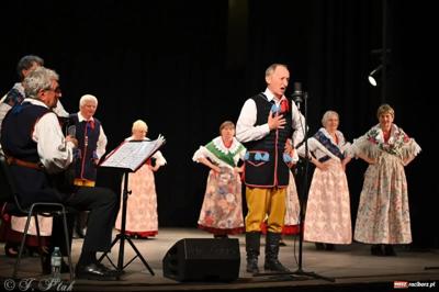 Koncert Zespołu Pieśni i Tańca "Strzecha" im. Joli Rymszy podsumowujący rok artystyczny 2024/2025