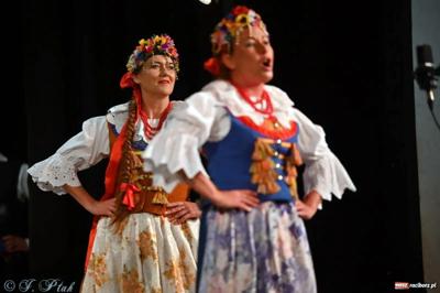 Koncert Zespołu Pieśni i Tańca "Strzecha" im. Joli Rymszy podsumowujący rok artystyczny 2024/2025