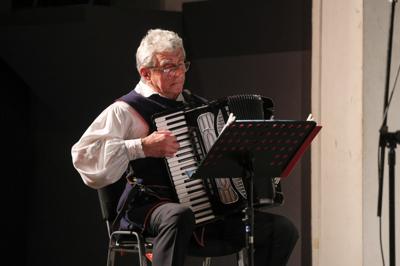 Koncert Zespołu Pieśni i Tańca "Strzecha" im. Joli Rymszy podsumowujący rok artystyczny 2024/2025