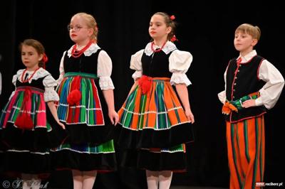 Koncert Zespołu Pieśni i Tańca "Strzecha" im. Joli Rymszy podsumowujący rok artystyczny 2024/2025