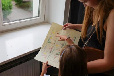 Wystawa Grupy Plastycznej PASTELE w Domu Kultury „Strzecha” na podsumowanie roku artystycznego 2024/2025