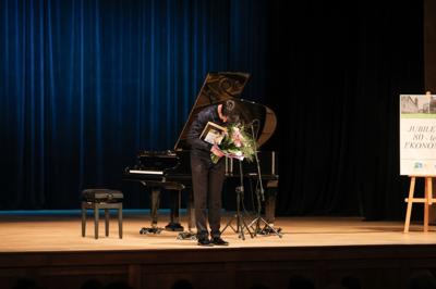 Fotorelacja z koncertu fortepianowego Michała Basisty z okazji 80-lecia Ekonomika